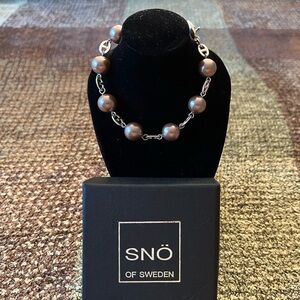 NIB SNO of Sweden 9.5” Bracelet with Champagne Colored Beads